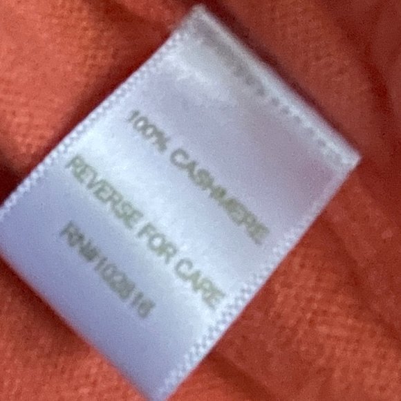 Garnet Hill 100% Cashmere Sweater - Picture 4 of 4